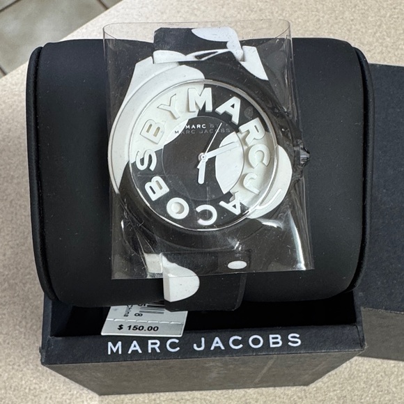 Marc Jacobs Accessories - Marc Jacobs Monochrome Logo Watch